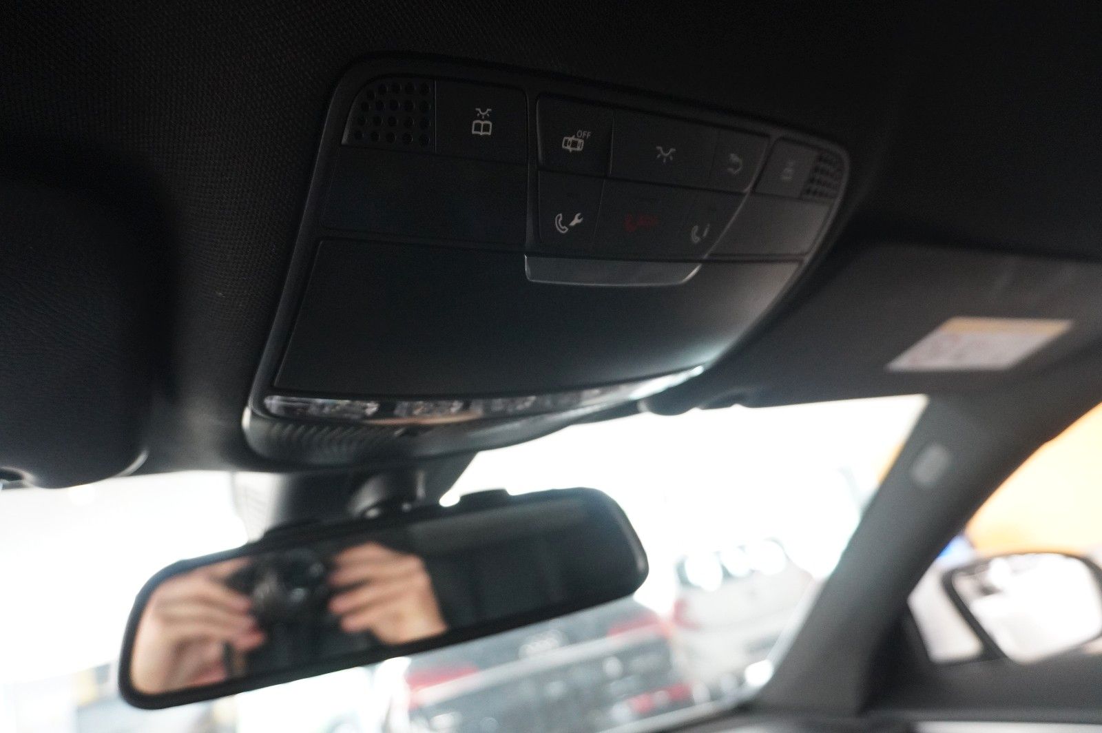 Fahrzeugabbildung Mercedes-Benz C 180 COUPE SPORT NAVI/LED/KAMERA/SPORT/SHZ/AMG