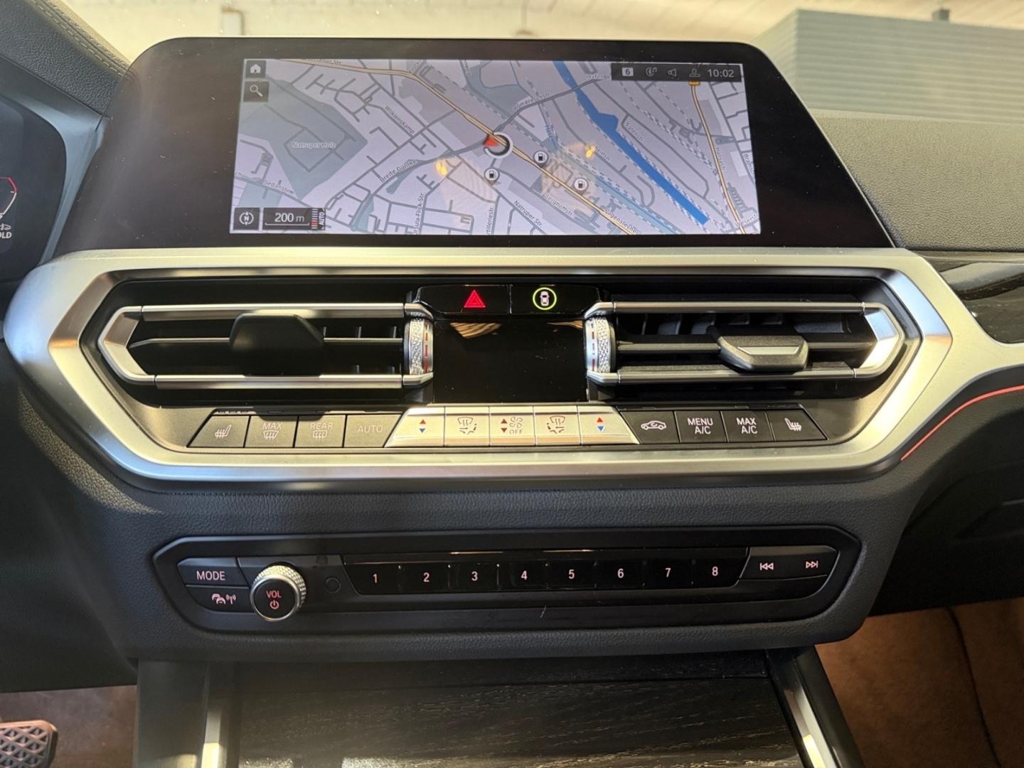 BMW 318 i Touring Luxury Line*AUTOMATIK*LED*PDC*KAME