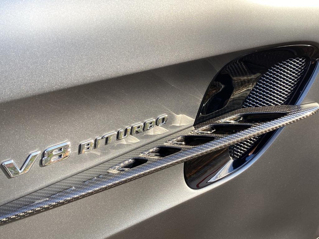 Mercedes-Benz AMG GT R