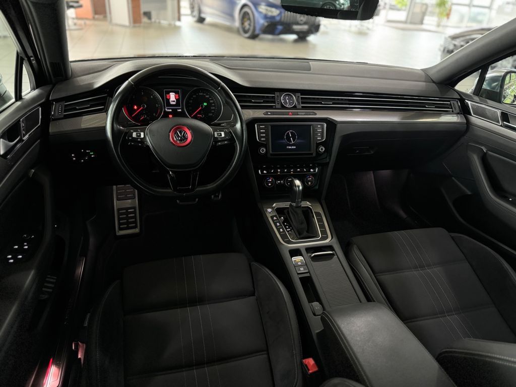 Fahrzeugabbildung Volkswagen Passat 2.0 TDI DSG Alltrack 8fach ACC PDC Navi