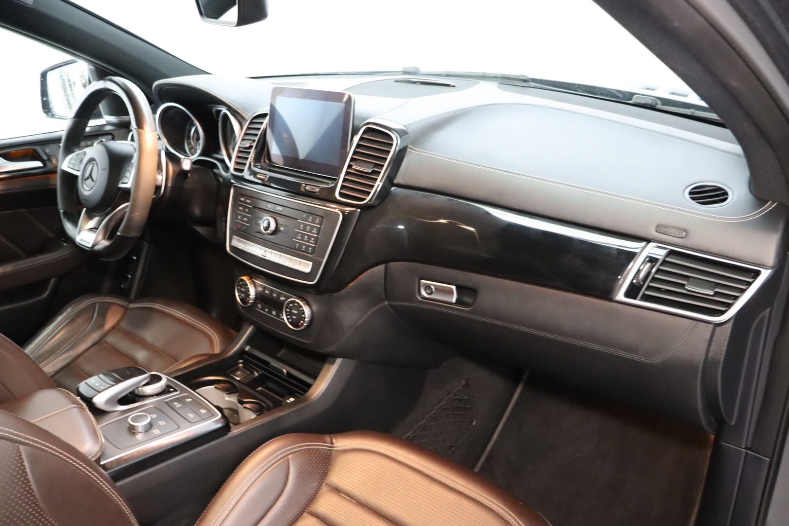 Fahrzeugabbildung Mercedes-Benz GLE 63 s AMG 4Matic Coupe DIS+ 1. Hand