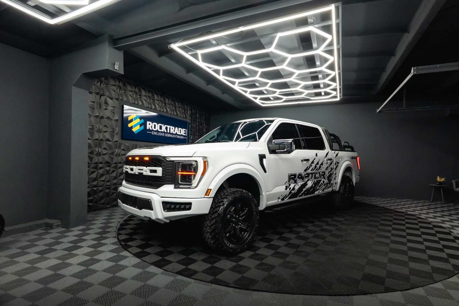 Fahrzeugabbildung Ford F150 5.0 V8 4x4 LARIAT RAPTOR SupCrew *360*B&O*