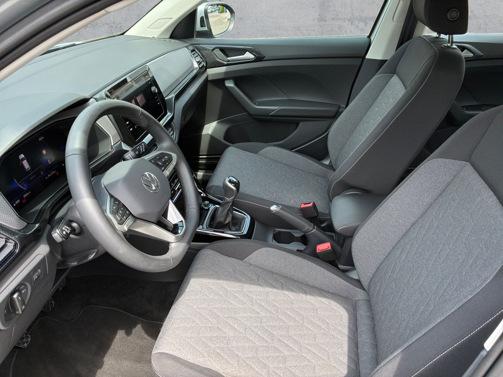 Volkswagen T-Cross - Bild 12