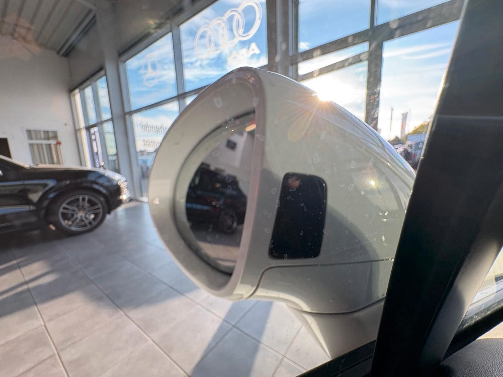 Fahrzeugabbildung Porsche Cayenne Turbo/PCCB/Panodach/Burmester/Voll!