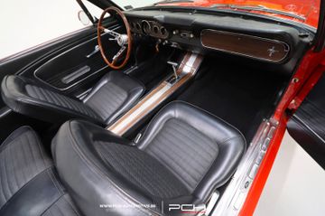 Ford Mustang - 9
