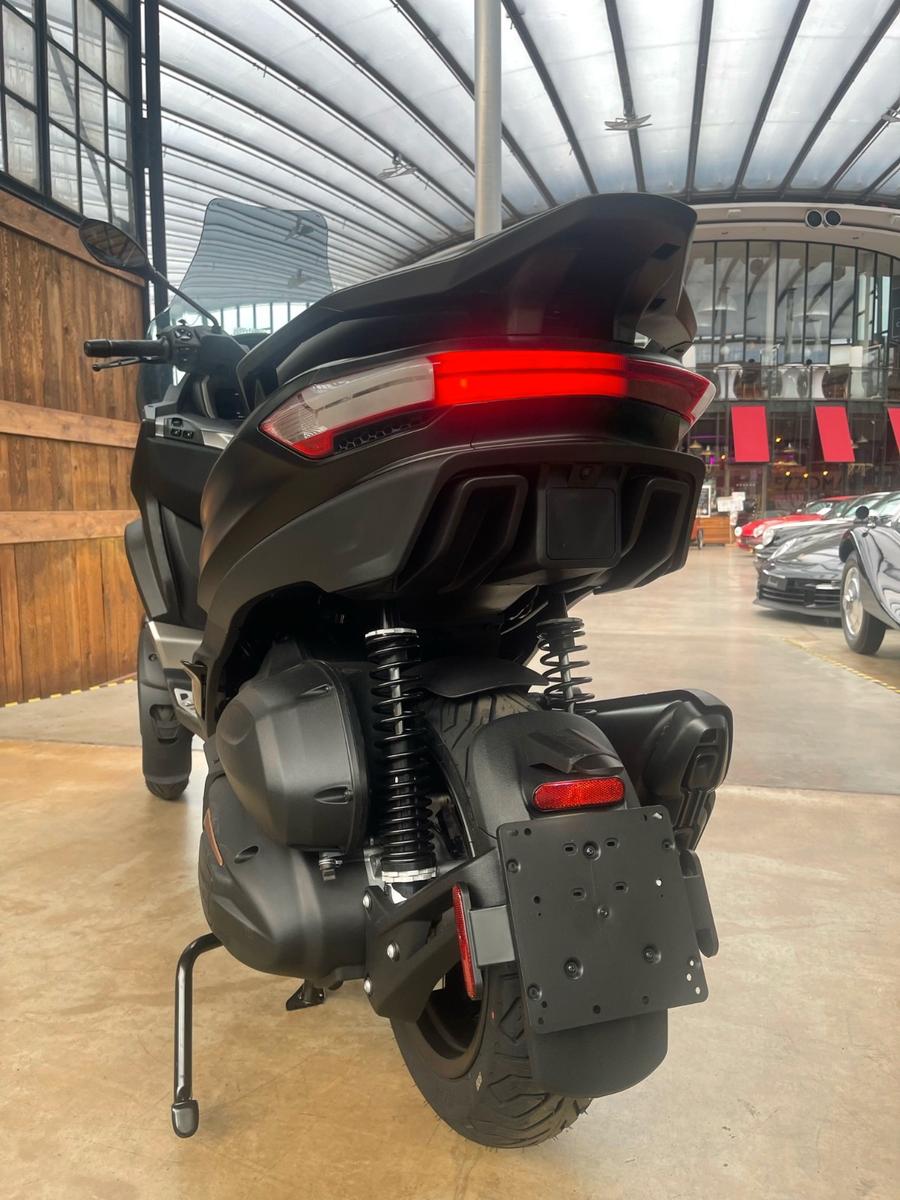Piaggio MP3 530 Exclusive HPE E5+ schwarz SOFORT!