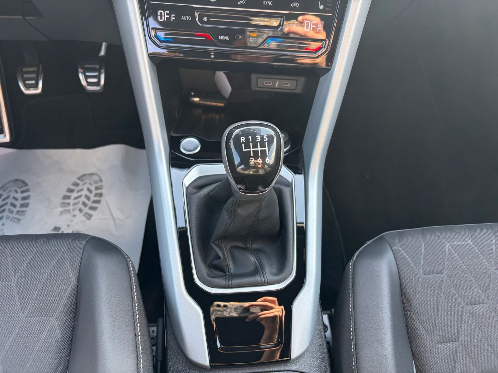 Volkswagen T-Roc - Bild 12
