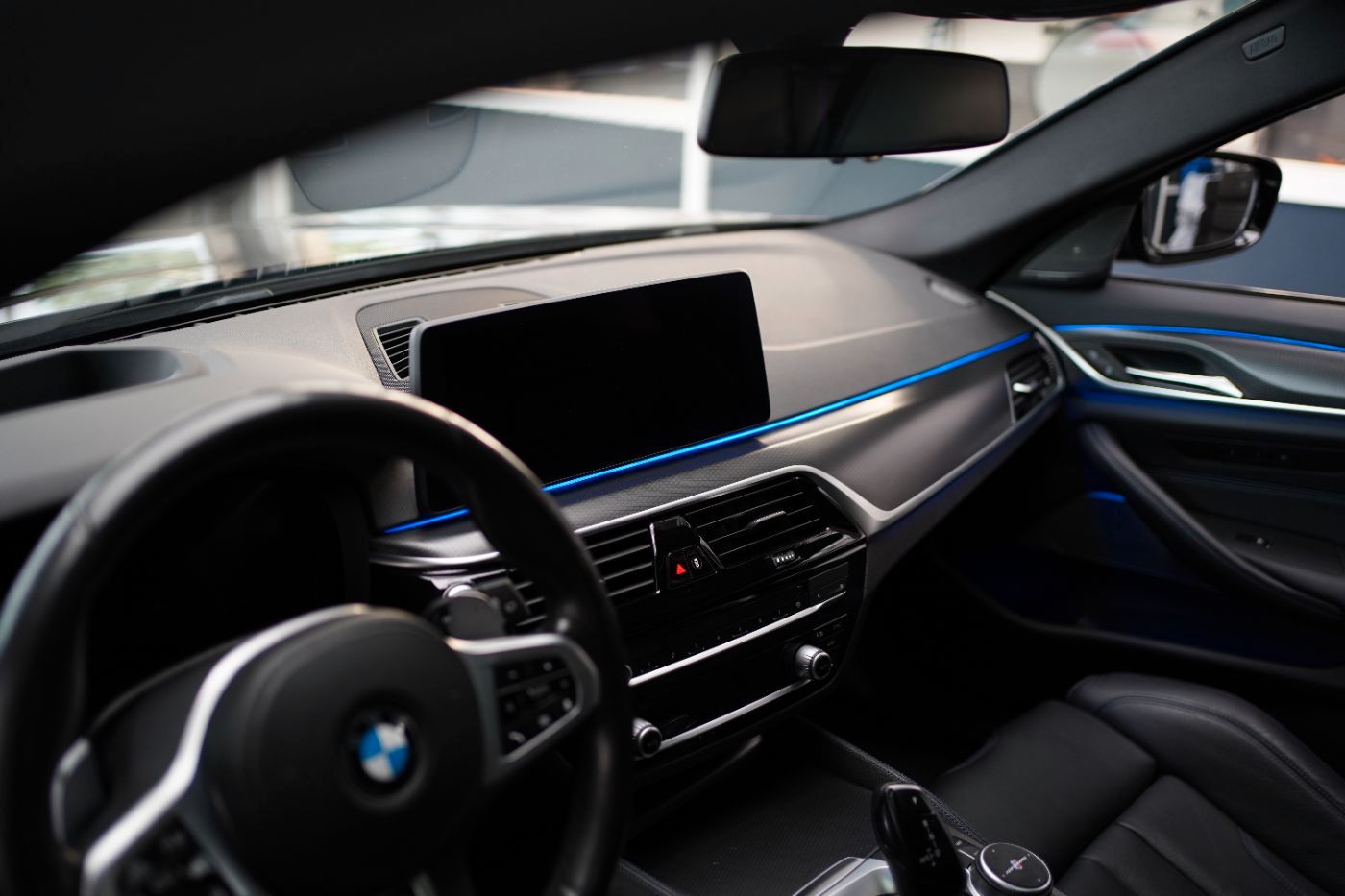 Fahrzeugabbildung BMW 540d xDri M-Sport Laserlicht+Glasdach+Standheiz+
