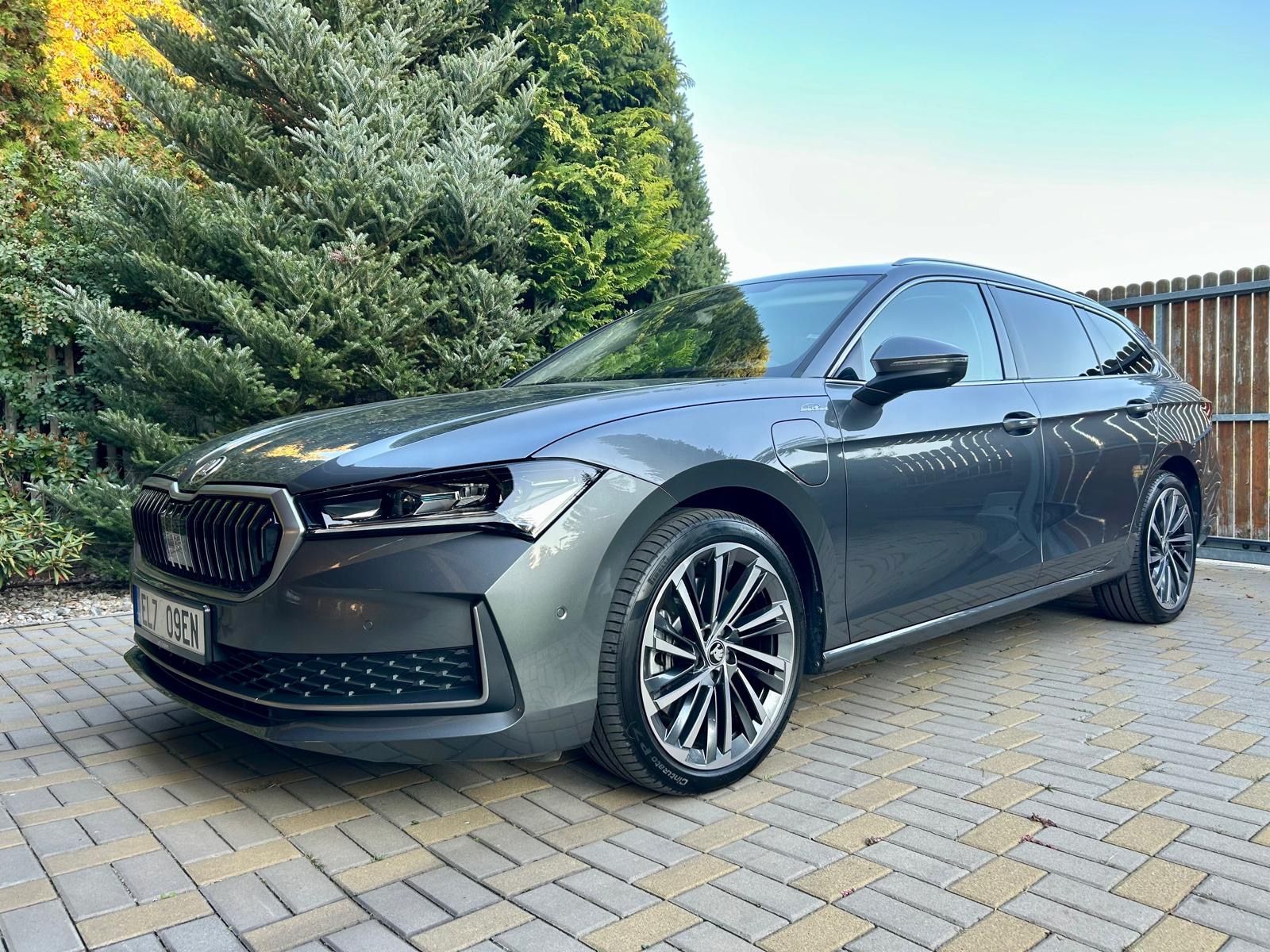 Skoda Superb 1.5 TSI iV 150kW L&K *AHK*DCC*PANO