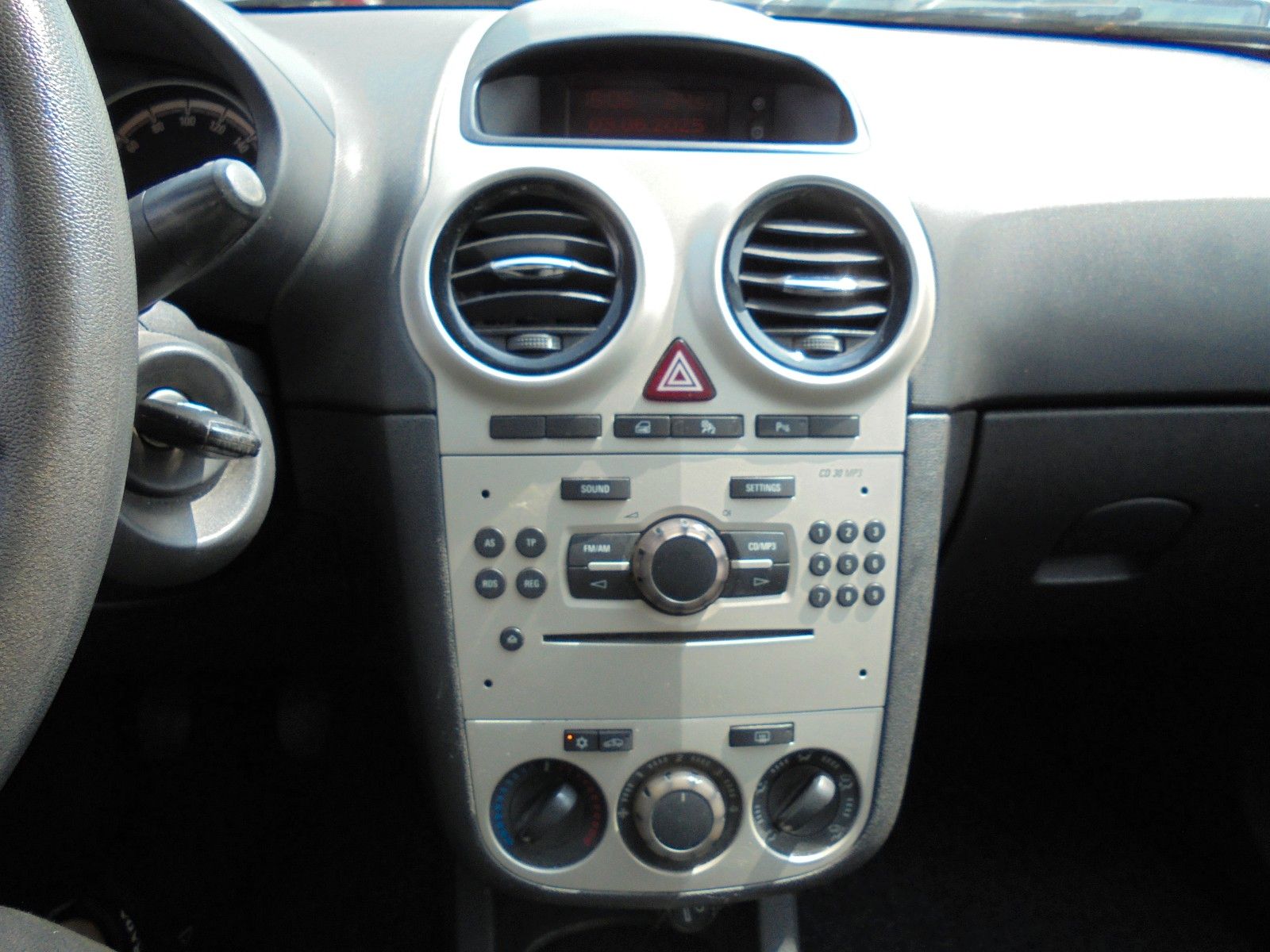 Fahrzeugabbildung Opel Corsa D 1.2 Edition Klima/Parktronik/