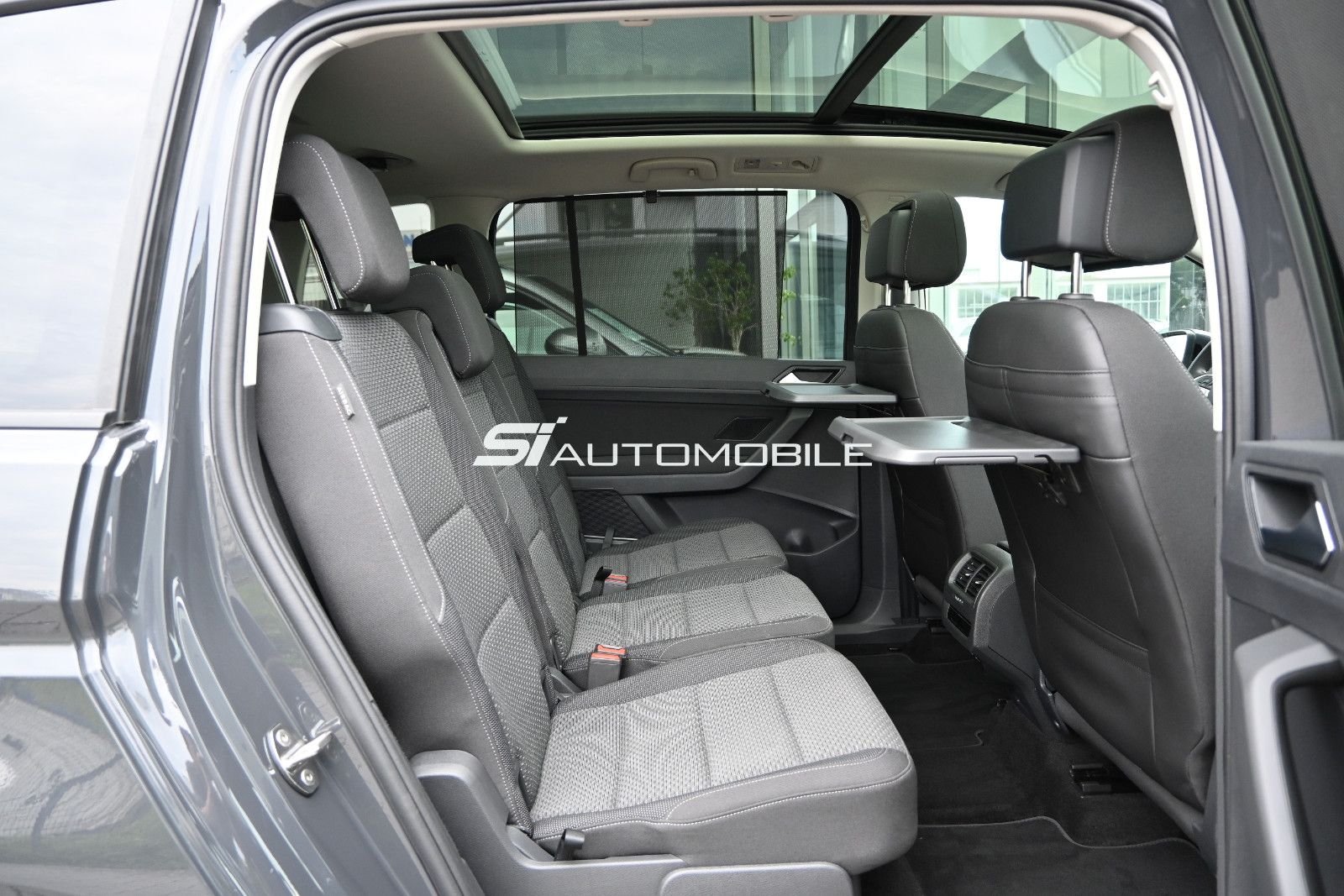 Fahrzeugabbildung Volkswagen Touran 2.0 TDI °UVP61.090€°ACC°AHK°DYN°PANO°SHZG