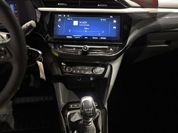 Fotografie 16 des Opel Corsa 1.2 Direct Injection Turbo GS