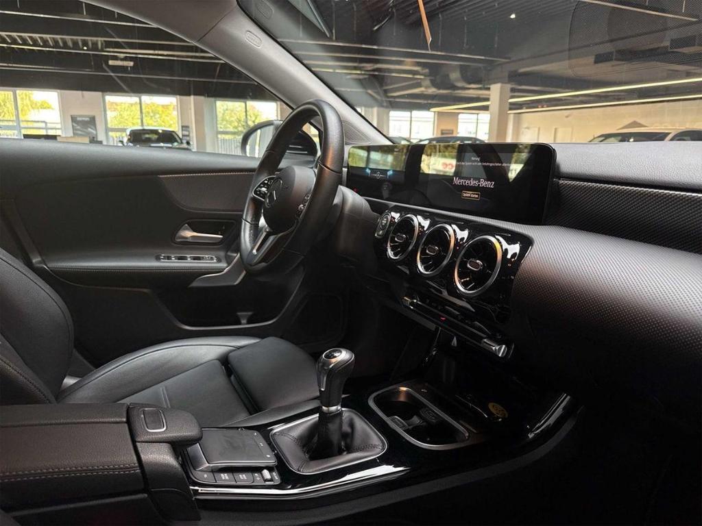 Mercedes-Benz A 180 Widescreen Multibeam AHK Kamera Leder MULT