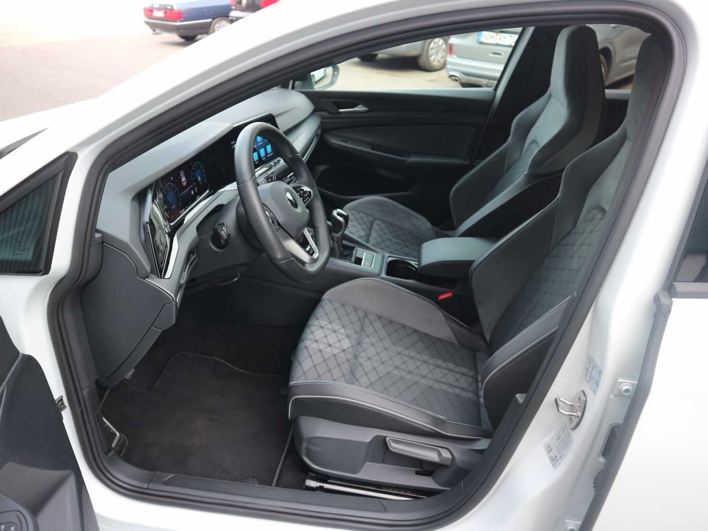 Volkswagen Golf - Bild 9