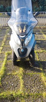 Piaggio MP3 500 Hpe, neue Reifen,Lenkkopflager und Stoßd - Offers matching your search criteria