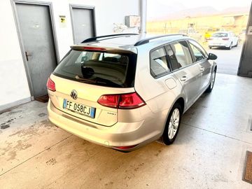 Volkswagen Golf - 7