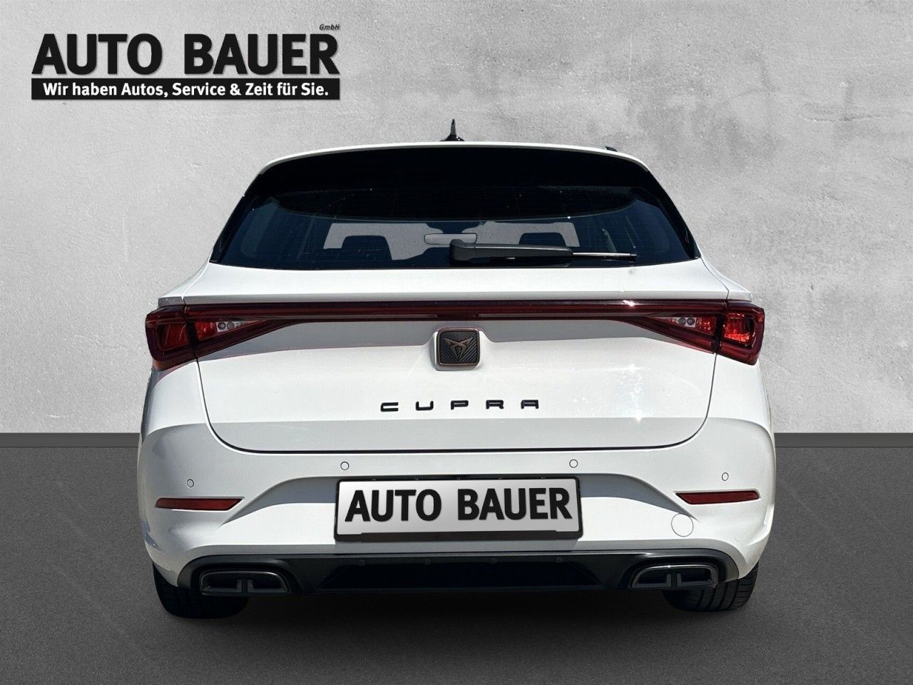 Fahrzeugabbildung CUPRA Leon Sportstourer 1.5 eTSI 150 PS DSG - mit KI generiert/bearbeitet