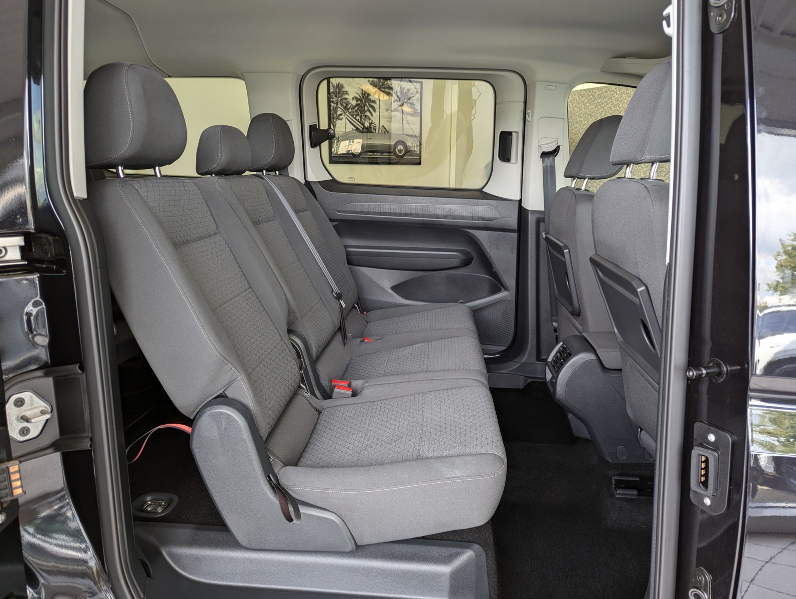 FORD Tourneo Connect L2 Titaniu 7-Sitz Bi-LED Cam AHK - Image 15