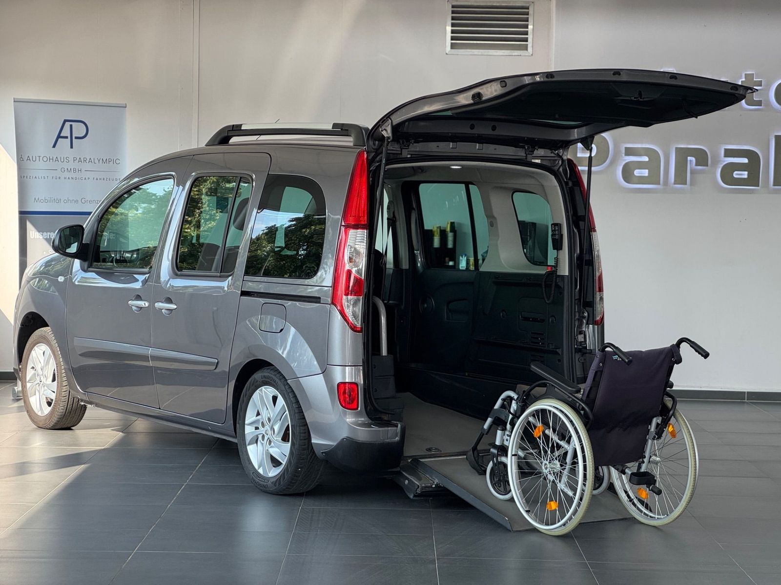 Renault Kangoo 1.5 dCi ENERGY Rollstuhlgerecht-Rampe