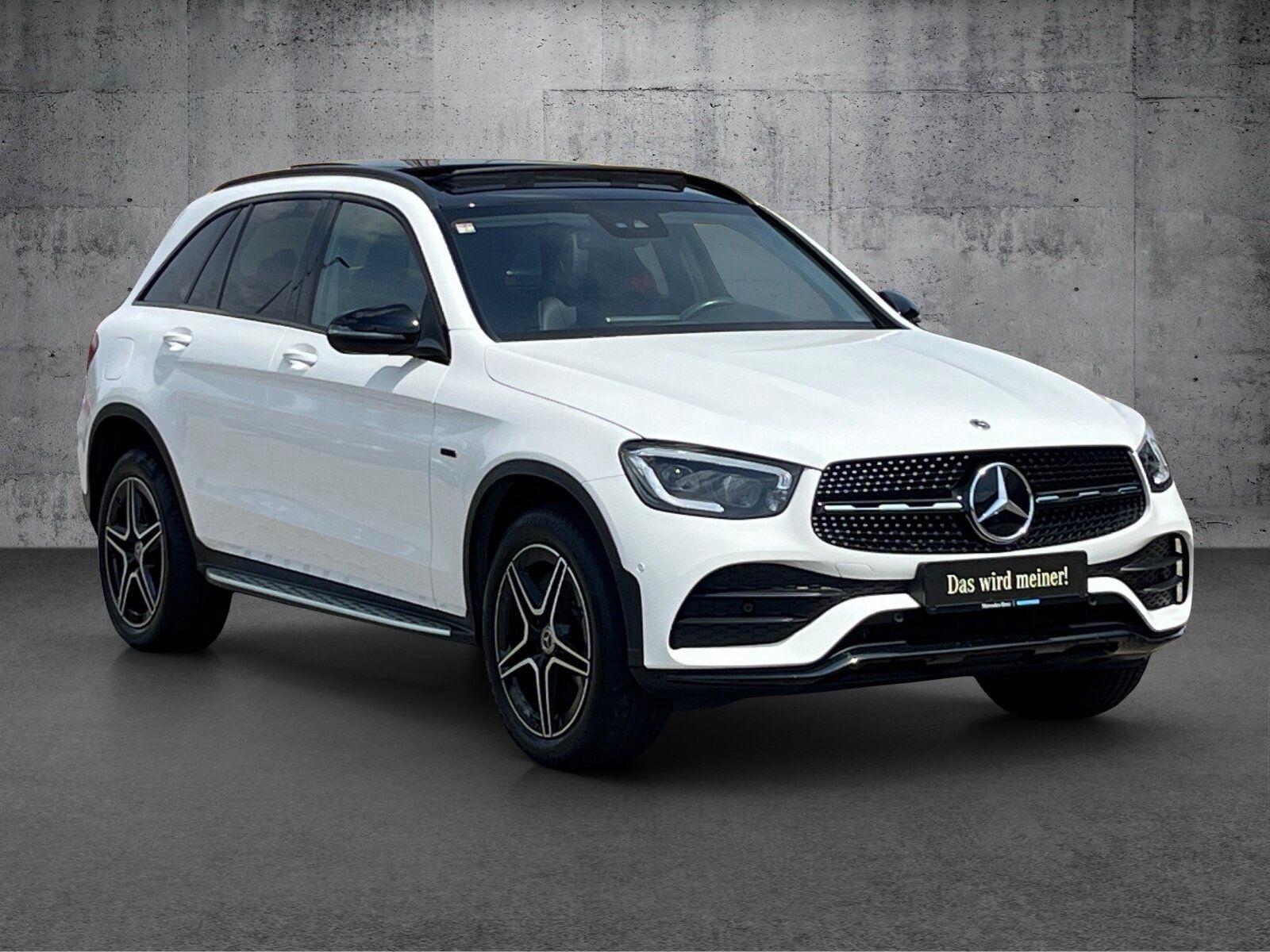 Mercedes-Benz GLC 300e 4MATIC*AMG-Line*Pano*Night*MBUX*LED*AHK