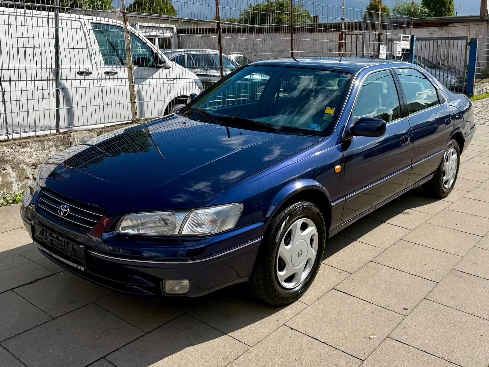 Toyota Camry 2.2 * TÜV NEU * KLIMAAUTOMATIK