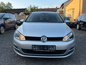 Volkswagen Golf - 2