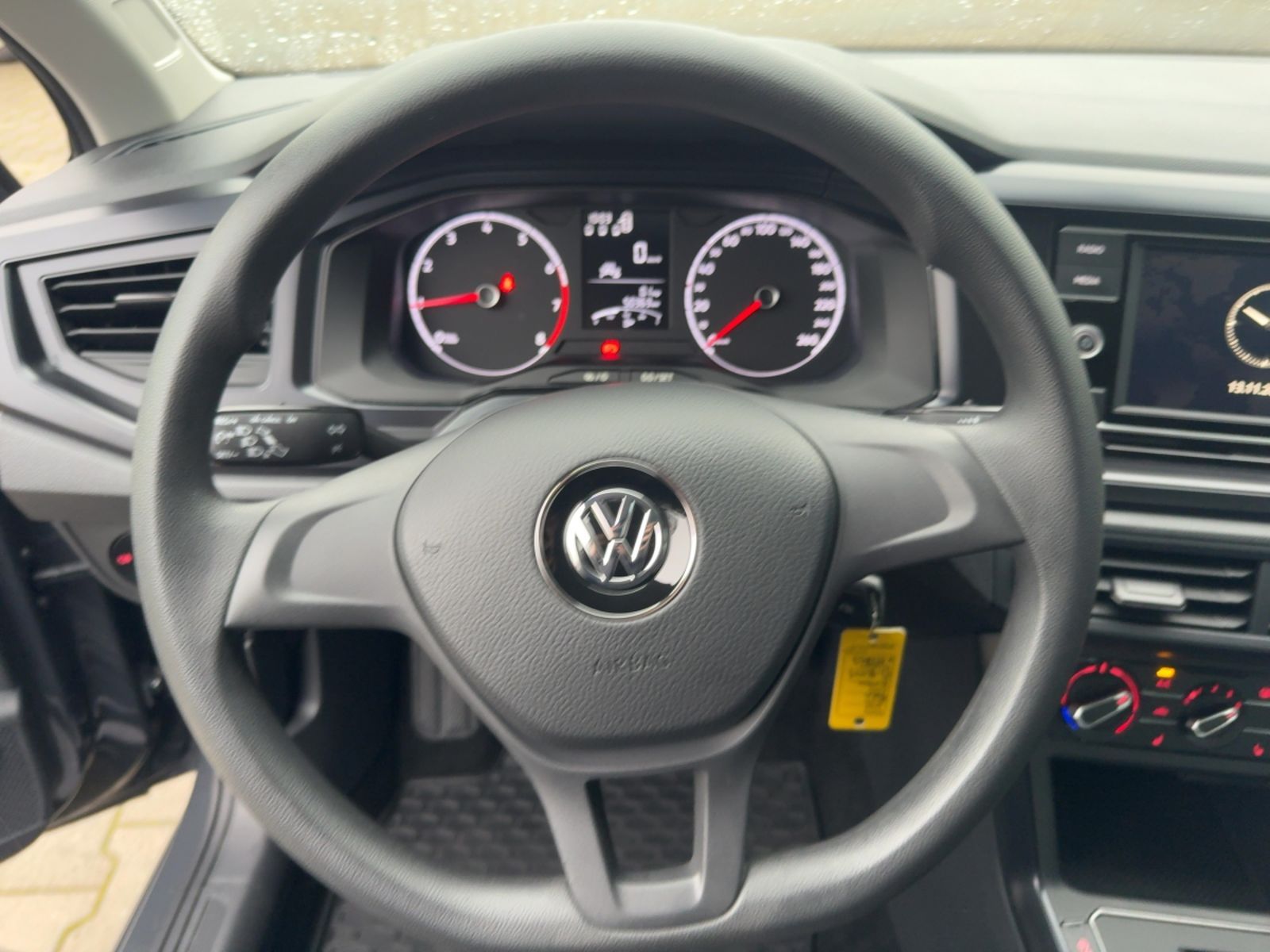 Fahrzeugabbildung Volkswagen Polo 1.0 Klima Sitzh. App-Con.