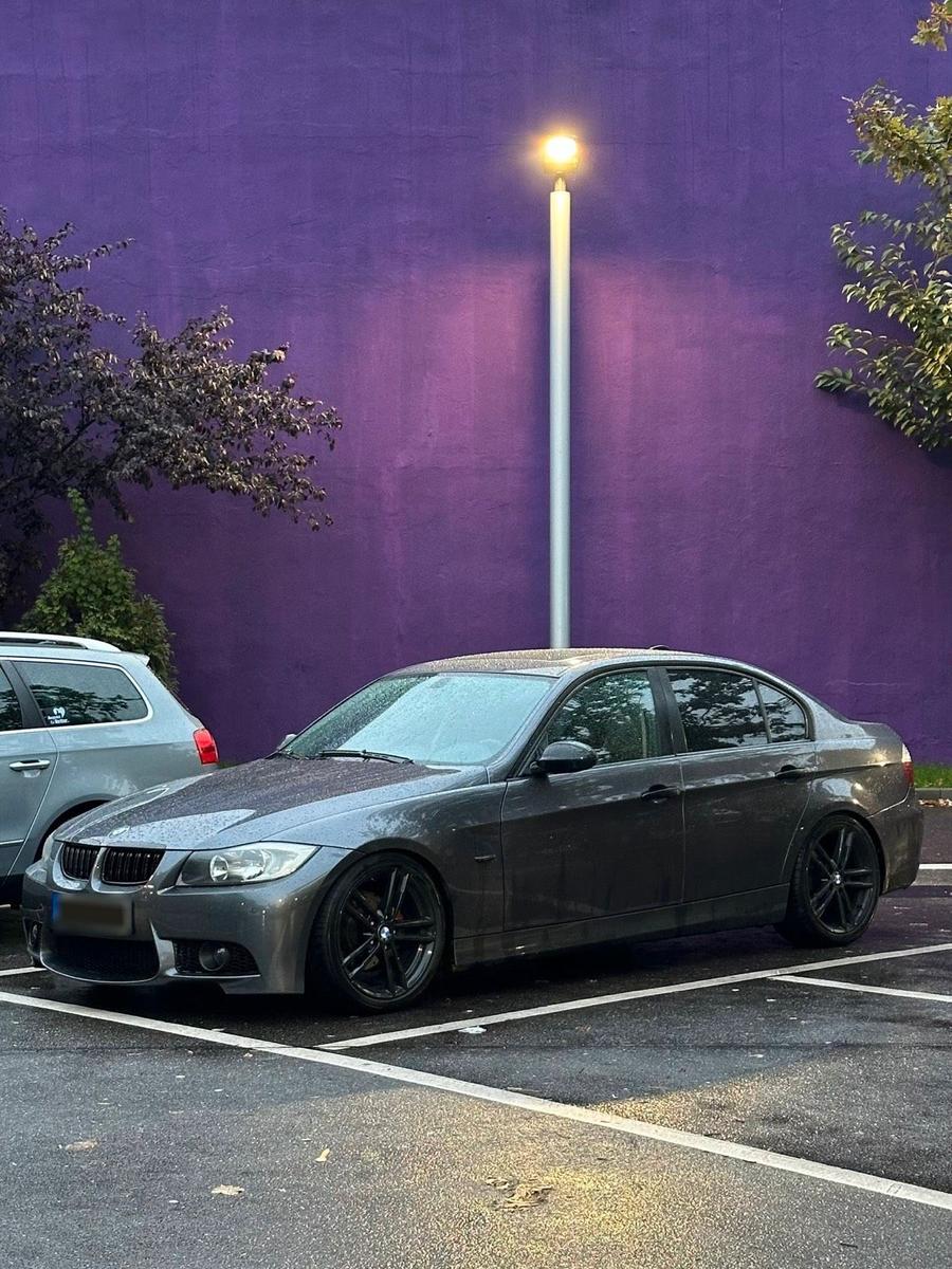 BMW 320