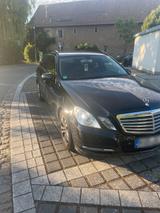 Mercedes-Benz E-Mercedes 200 Diesel Kombi 7 sitzen - gebrauchte Mercedes-Benz 200 aus dem Jahr 2011