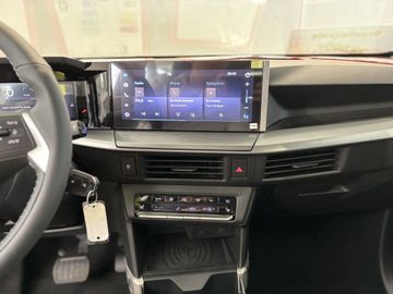 Fotografie des Opel Frontera 1.2 DI Hybrid 48V eDCT GS Tech Paket