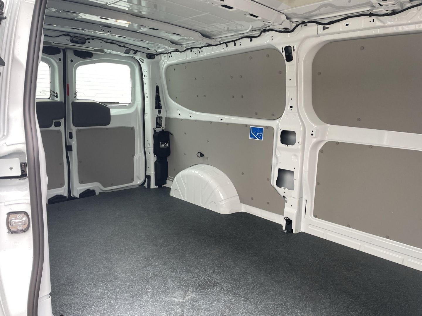 T7 Transporter Kasten 2.0 TDI LR AHK/Kamera/GRA