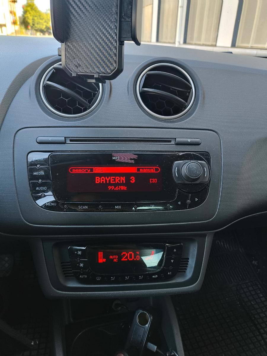 Seat Ibiza 2012 — photo 7