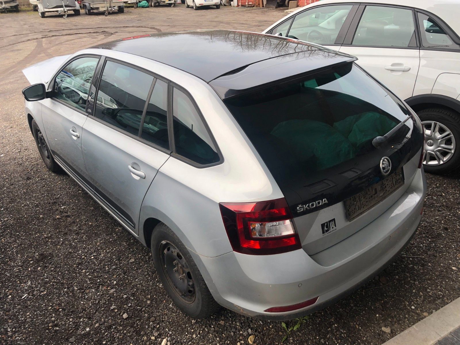 Fahrzeugabbildung SKODA Rapid Spaceback Edition Unfall
