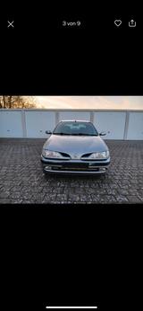 Renault Megane TÜV 04.27 - Renault Megane aus 1996