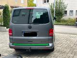Volkswagen T5 Multivan - Volkswagen aus 2011: Multivan