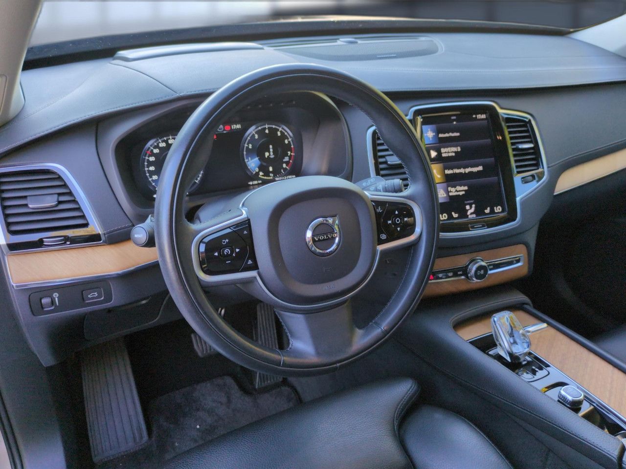 Volvo XC90 - Bild 10