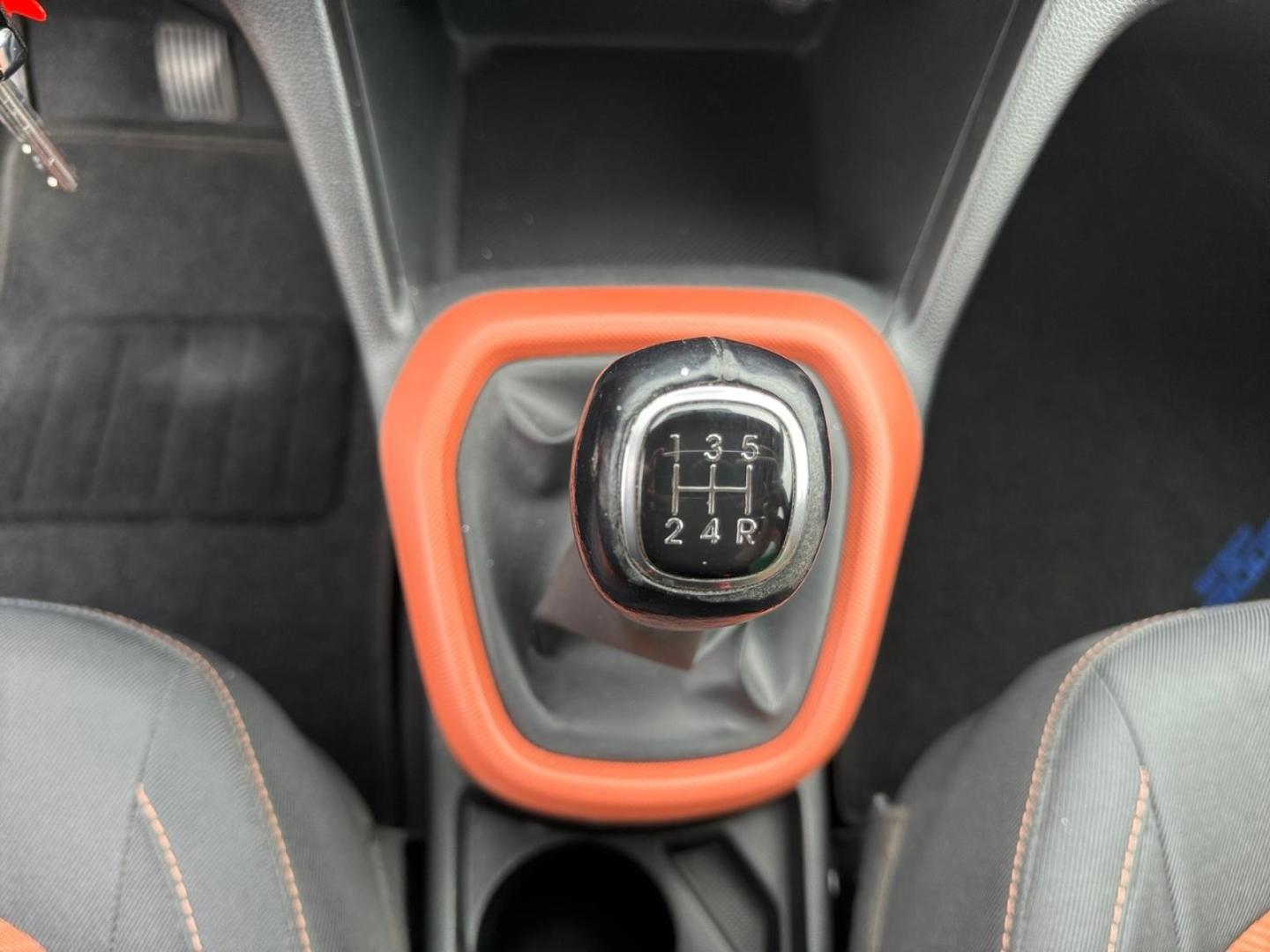 Hyundai i10 1.0 FIFA WORLD CUP  ALLWETTER+KLIMA+SHZ