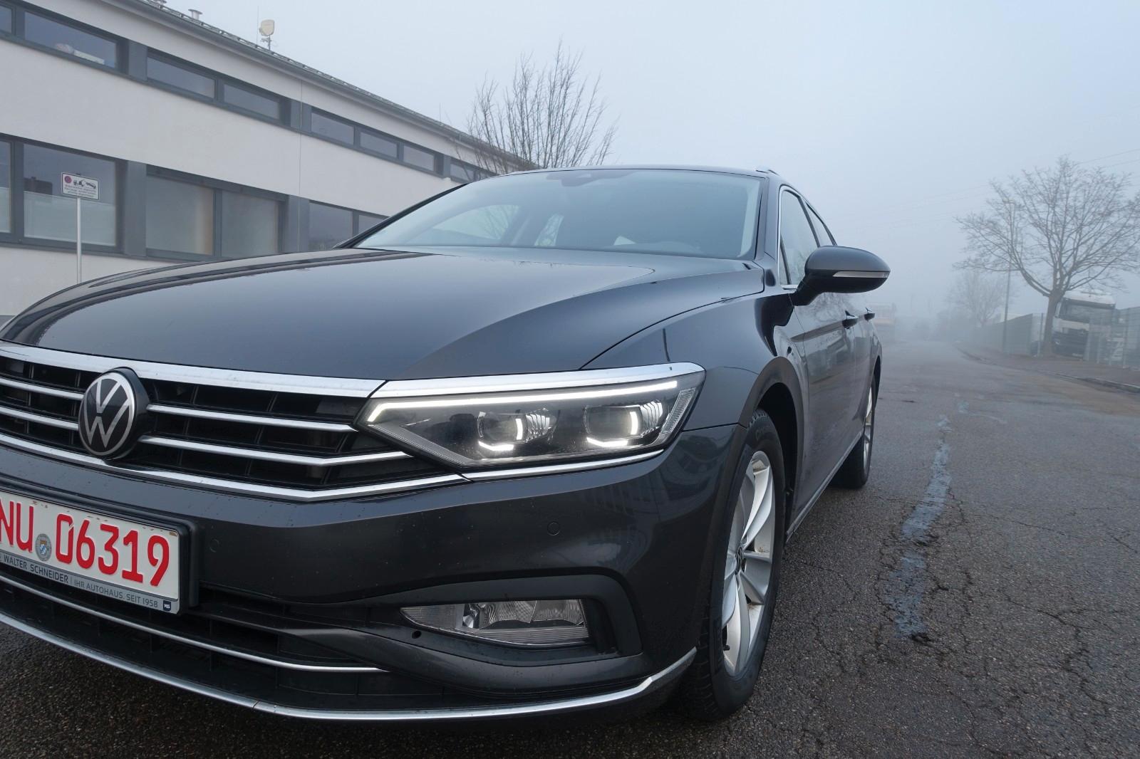 Volkswagen Passat Variant Elegance2,0TDI Navi SHZ Matrix