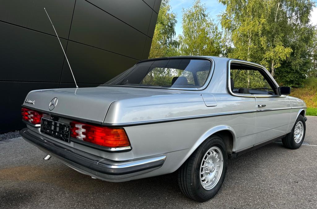 Mercedes-Benz CE 230