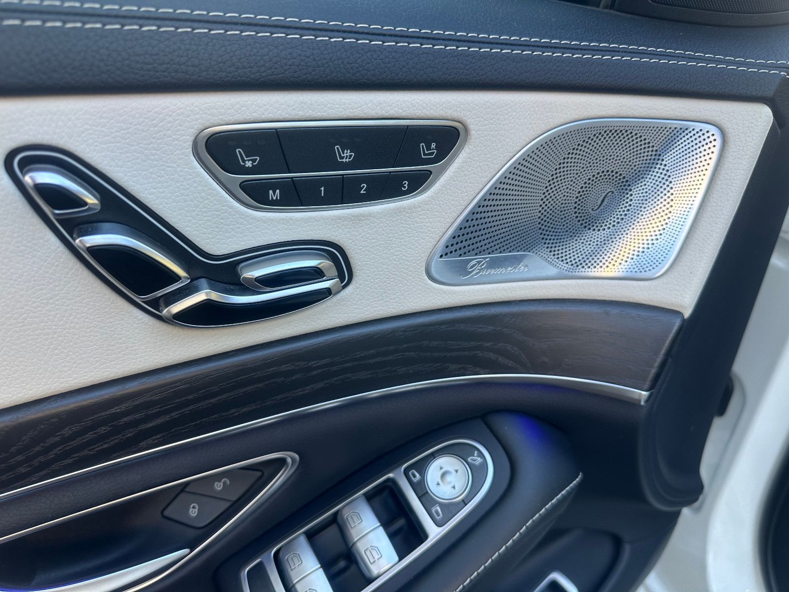 Fahrzeugabbildung Mercedes-Benz S 560 4MATIC*AMG LINE+MOD.2018*