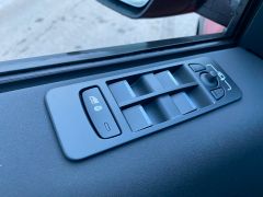 Fahrzeugabbildung Land Rover Discovery Sport S AWD Mild-Hybrid LED, Kamera...