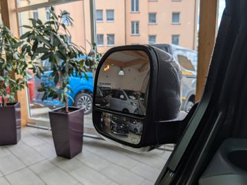 Ford Tourneo Custom 2.0 L Titanium +