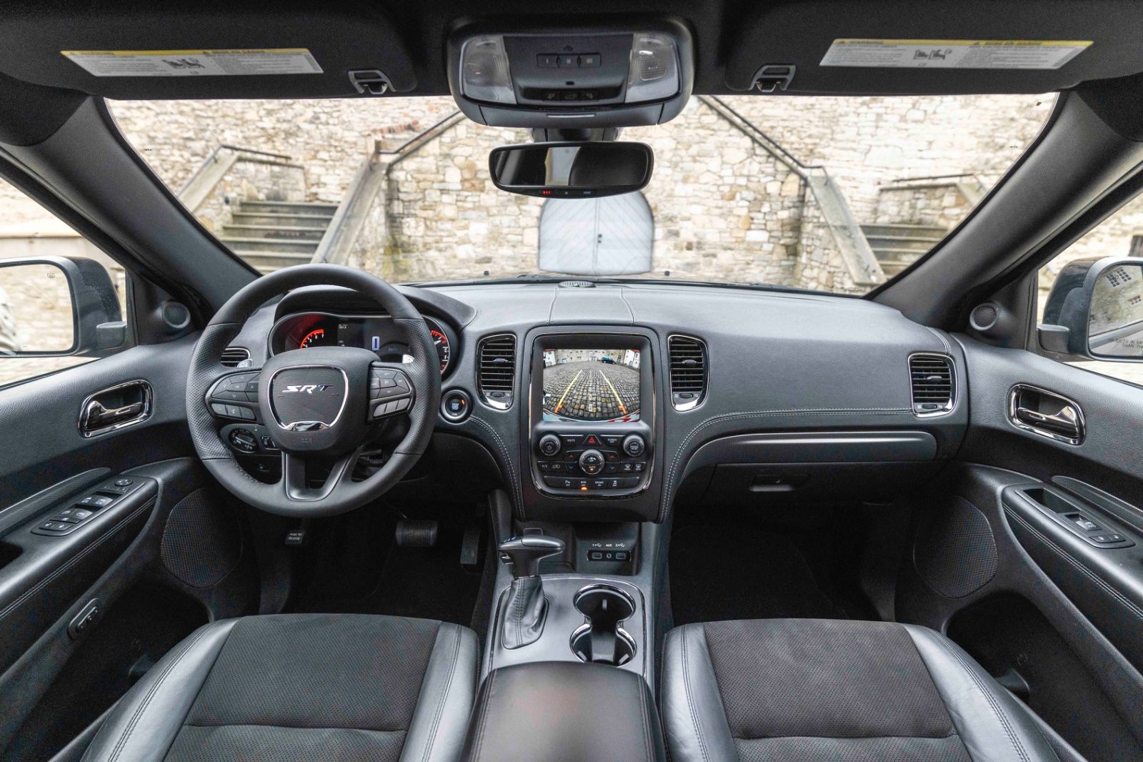 Fahrzeugabbildung Dodge Durango 5,7L LPG AWD CARPLAY LED NAV KAM ALPINE