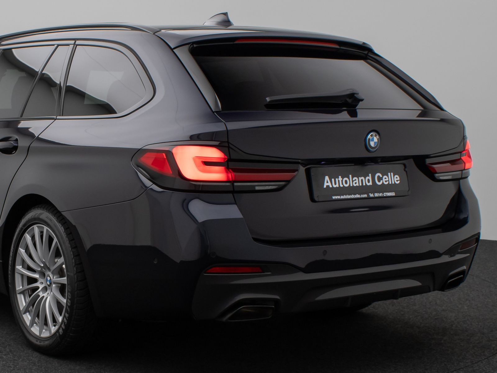 Fahrzeugabbildung BMW 530e xD M Sport Kamera HUD DAB HiFi ACC Komfort