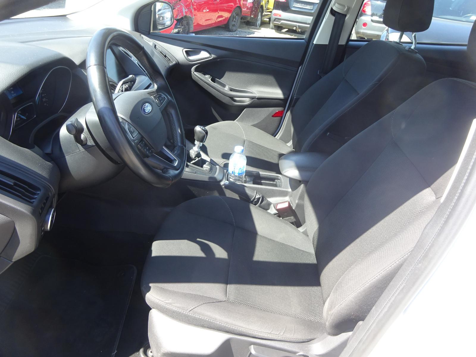 Ford Focus 2015 — photo 7