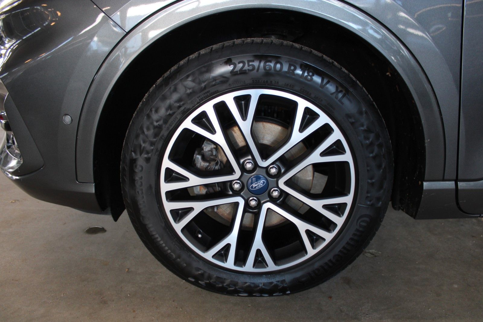 Fahrzeugabbildung Ford Kuga ST-Line X NAVI B&O 2xCAM ACC LED AHK