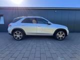 Mercedes-Benz GLE 400d 4MATIC I EABC-Fahrwerk I Leder braun - silberne Mercedes-Benz GLE 400