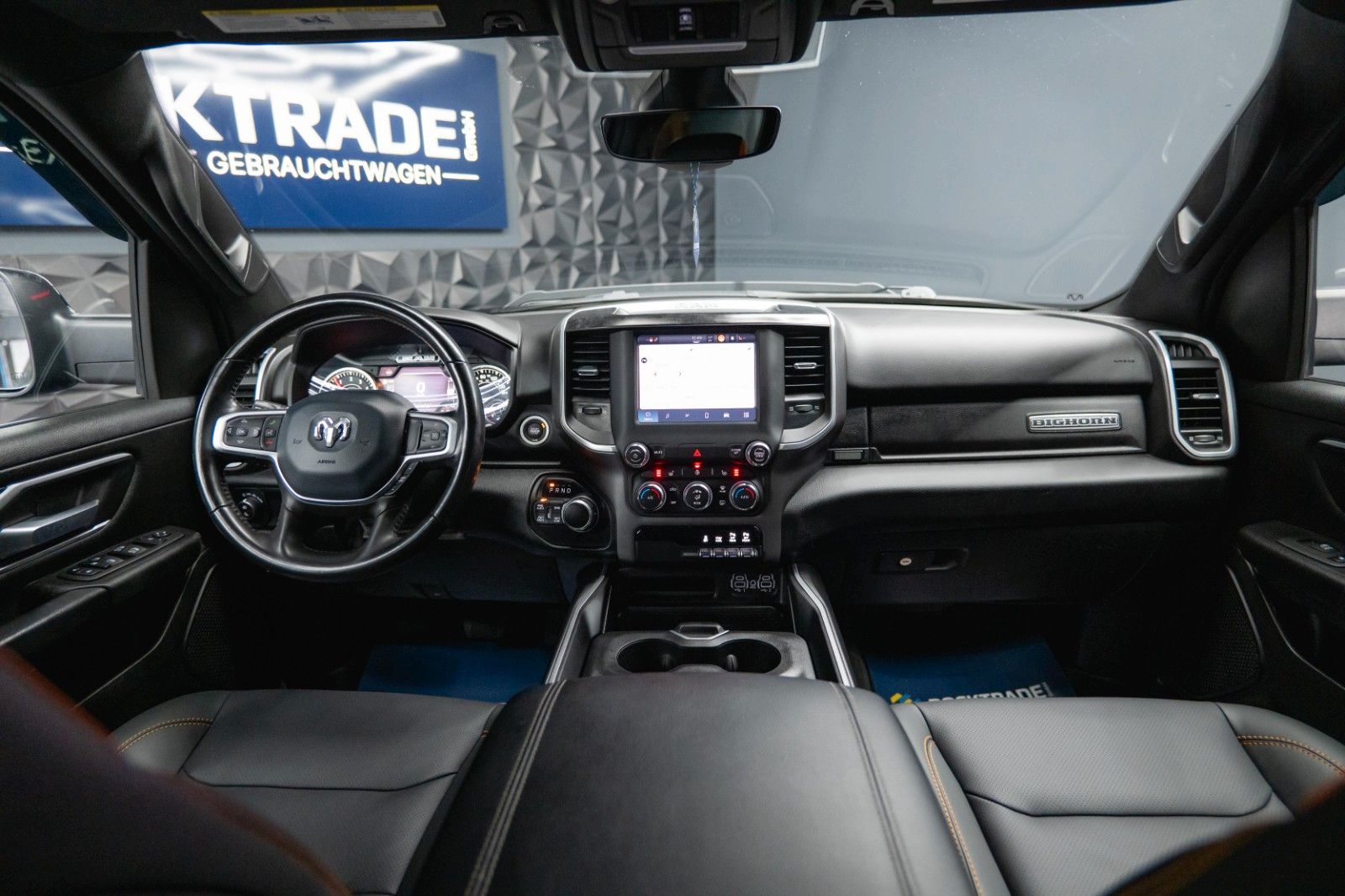 Fahrzeugabbildung Dodge RAM 5.7 V8 HEMI 4x4 OFFROAD Night Limited 19%