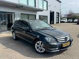 Mercedes-Benz C 300 T-Modell CDI BlueEfficiency 4Matic / Navi - Mercedes-Benz C 300: Cdi 4matic