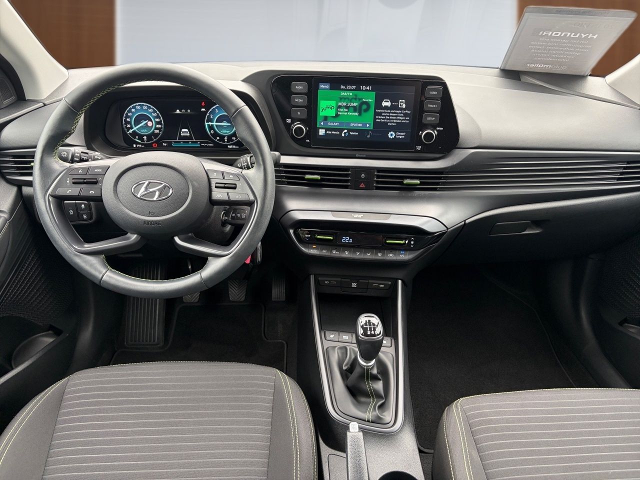 Fahrzeugabbildung Hyundai i20 INTRO USB*SPURH*DAB*ZV*